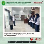 Hakim dan Sekretaris MS Lhokseumawe Tekankan Kedisiplinan dan Kualitas Pelayanan dalam Briefing Pagi