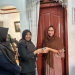 Jalin Silaturahmi dan Kepedulian, Mahkamah Syar’iyah Lhokseumawe Laksanakan Kunjungan Sosial ke Kediaman Bapak Drs. Hamdani
