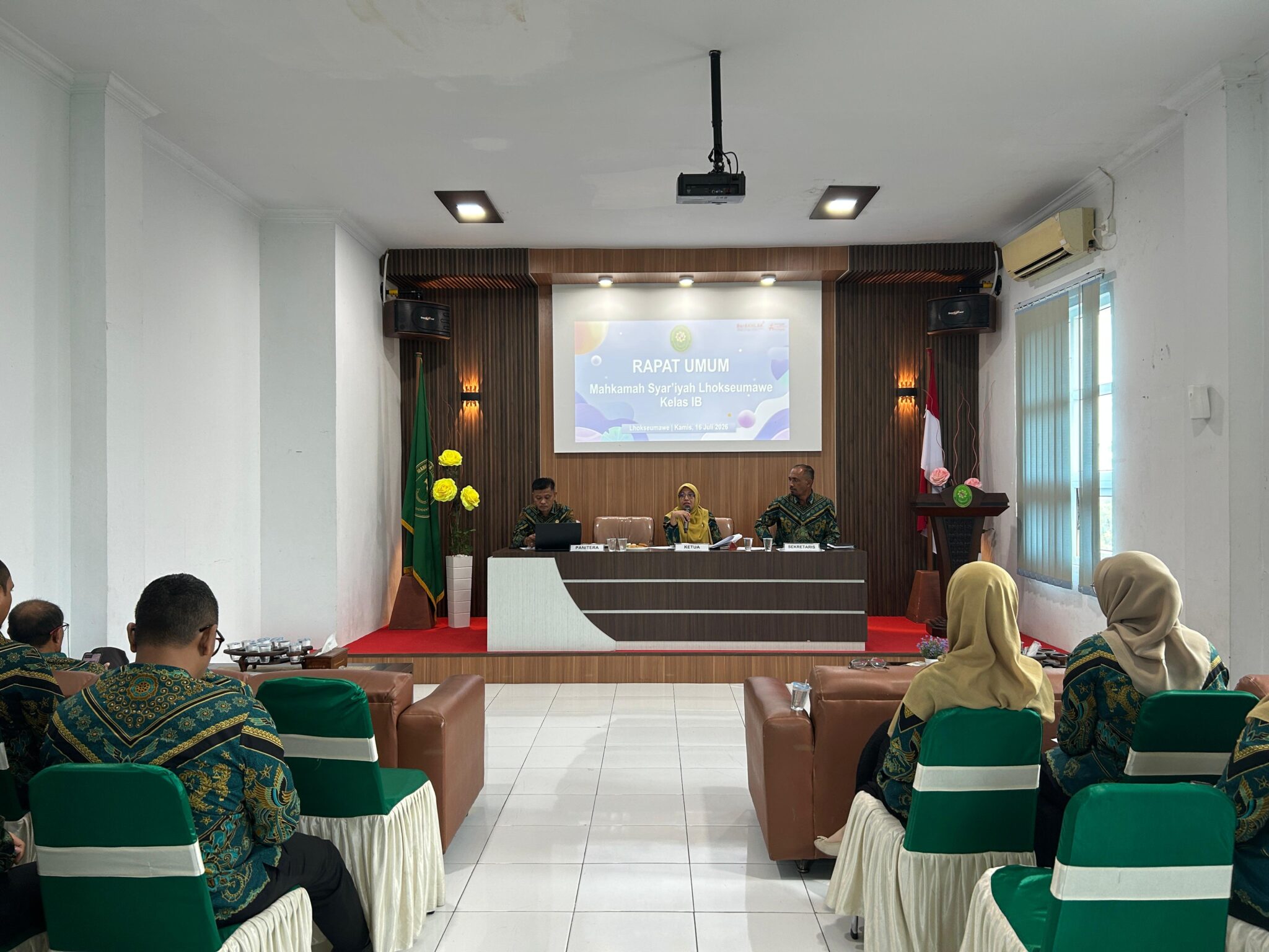 Ketua Mahkamah Syar’iyah Lhokseumawe Pimpin Rapat Rutin Bulanan