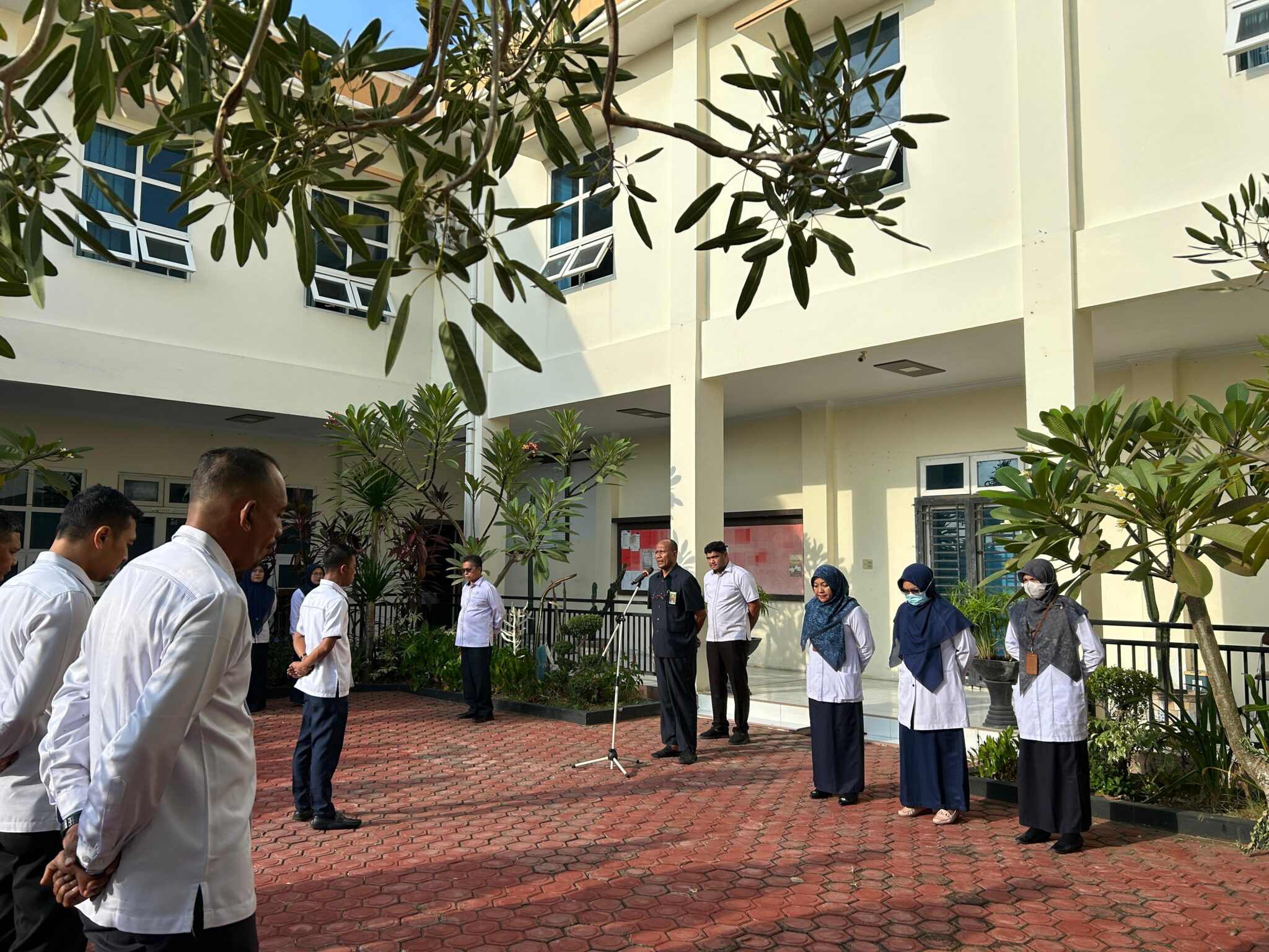 Mahkamah Syar’iyah Lhokseumawe Gelar Apel Pagi