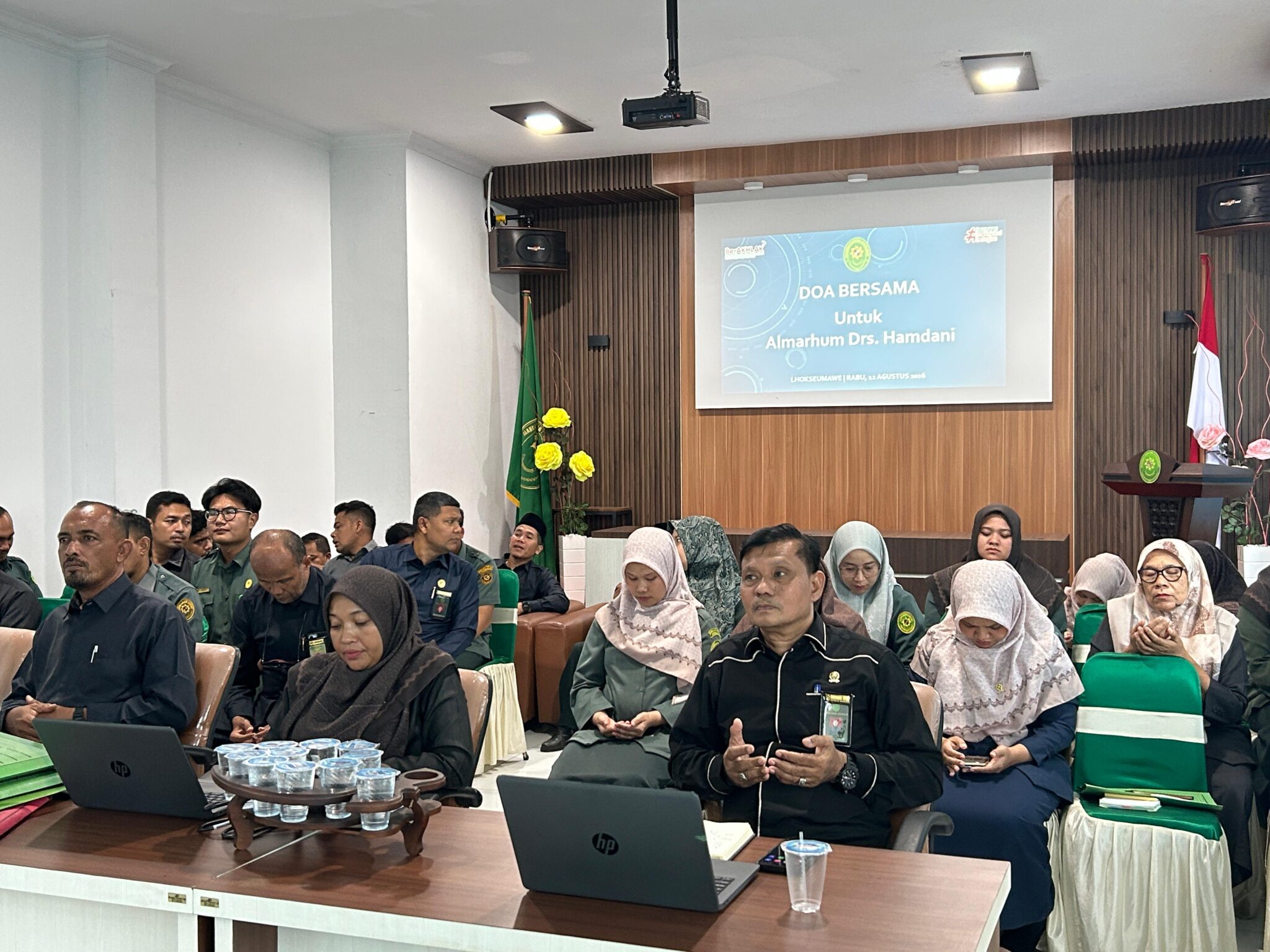 Mahkamah Syar’iyah Lhokseumawe Gelar Doa Bersama untuk Almarhum Bapak Drs. Hamdani Mahkamah Syar’iyah Lhokseumawe Gelar Doa Bersama untuk Almarhum Bapak Drs. Hamdani